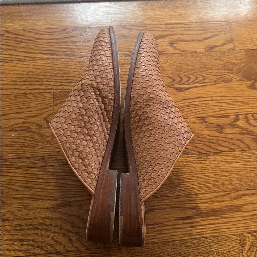 Nisolo Tan Woven Leather Mule Slides - Picture 5 of 6